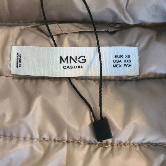 MNG Packable Puffer Vest NWOT Warm Cozy Tan XS Women - Picture 4 of 8
